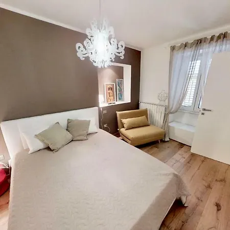 Triestevillas Next To The Main Square, One Block To The Sea, Cool Design Appartement